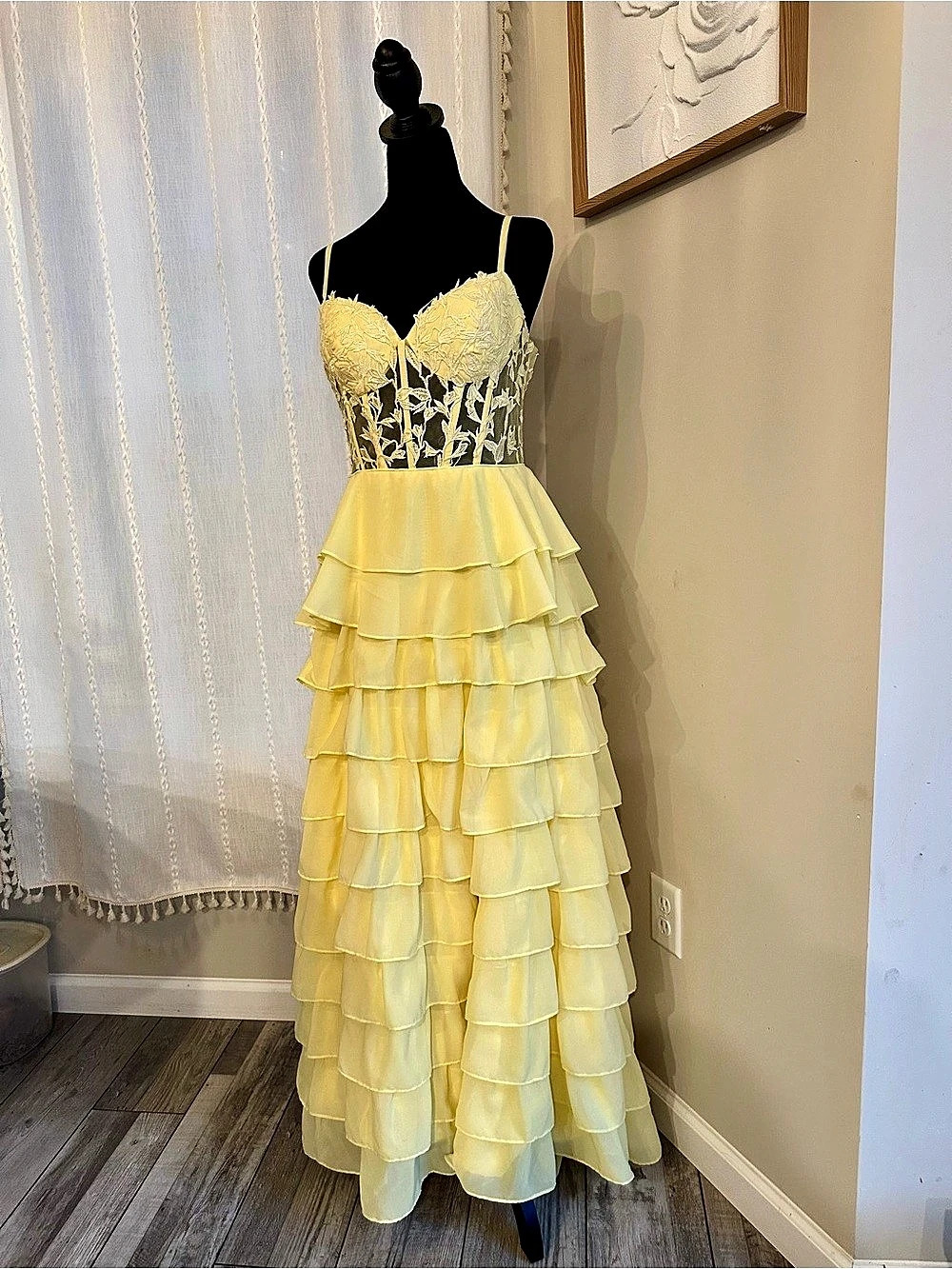 Floral Lace Bodice Maxi Dress Yellow Size 8 Like New